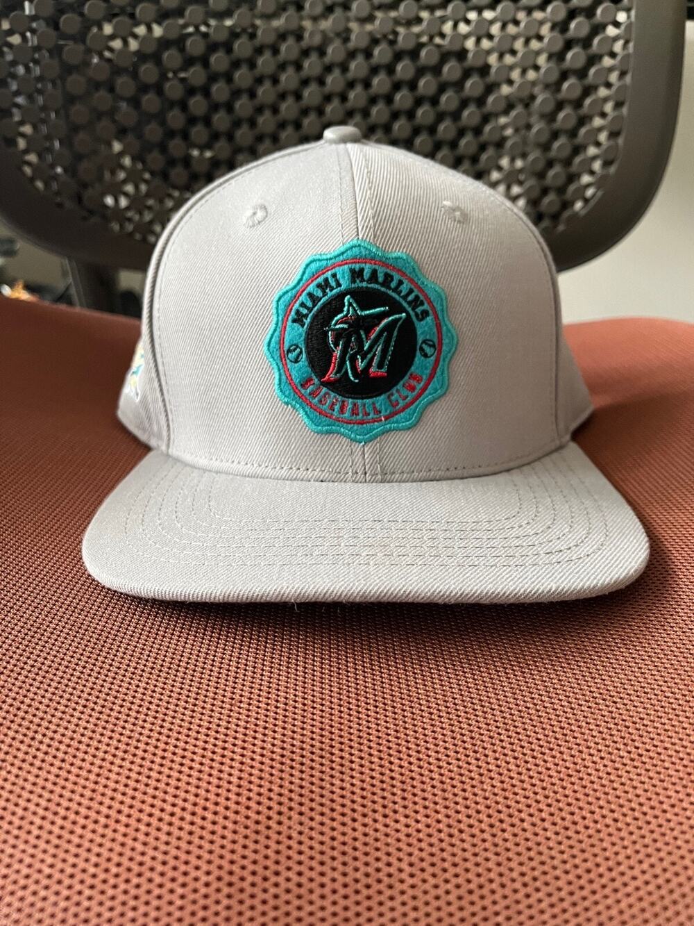 Pro Standard Miami Marlins Baseball Club World Series Champions Snapback Hat